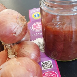 Confit d'oignons de Roscoff à la grenadine et à l'eau de rose