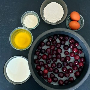 Les ingrédients du clafoutis aux cerises selon l'authentique recette