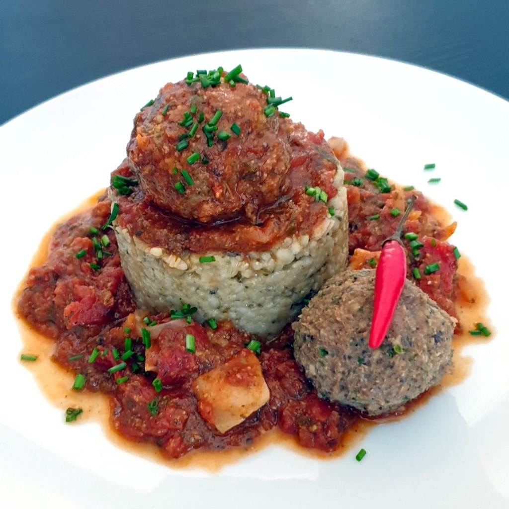 Boles de picolat et riz blanc