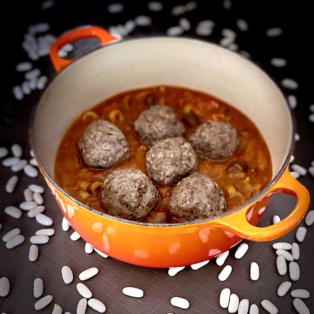 Boles de picolat et haricots blancs