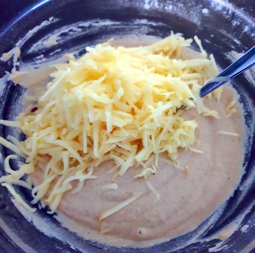 Préparation 2 du gâteau aux pommes sans matière grasse