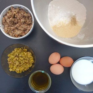 Ingrédients des cakes au thon et olives