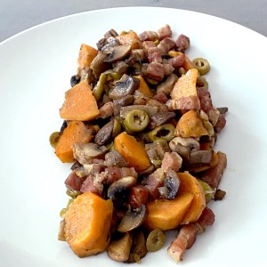 Poêlée hivernale avec des restes