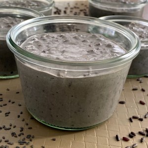 Riz au lait noir, au riz venere et tahini noir