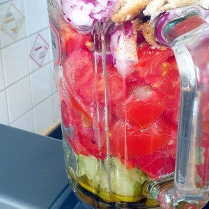 Gaspacho en préparation