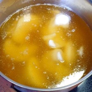 Frites en 3 cuissons, fondre la graisse de canard