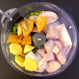 pates alle vongole au citron confit - ingrédients coupés