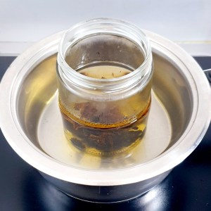 Infusion de l'huile parfumée à la vanille